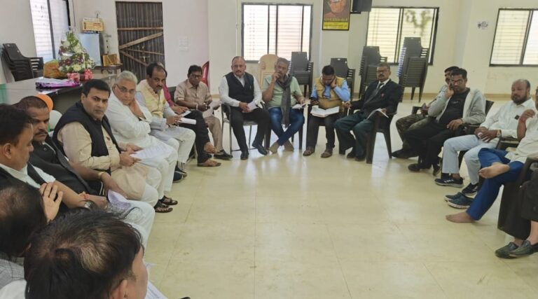 City District Congress Committee Durg called a meeting for SIR and Delhi rally