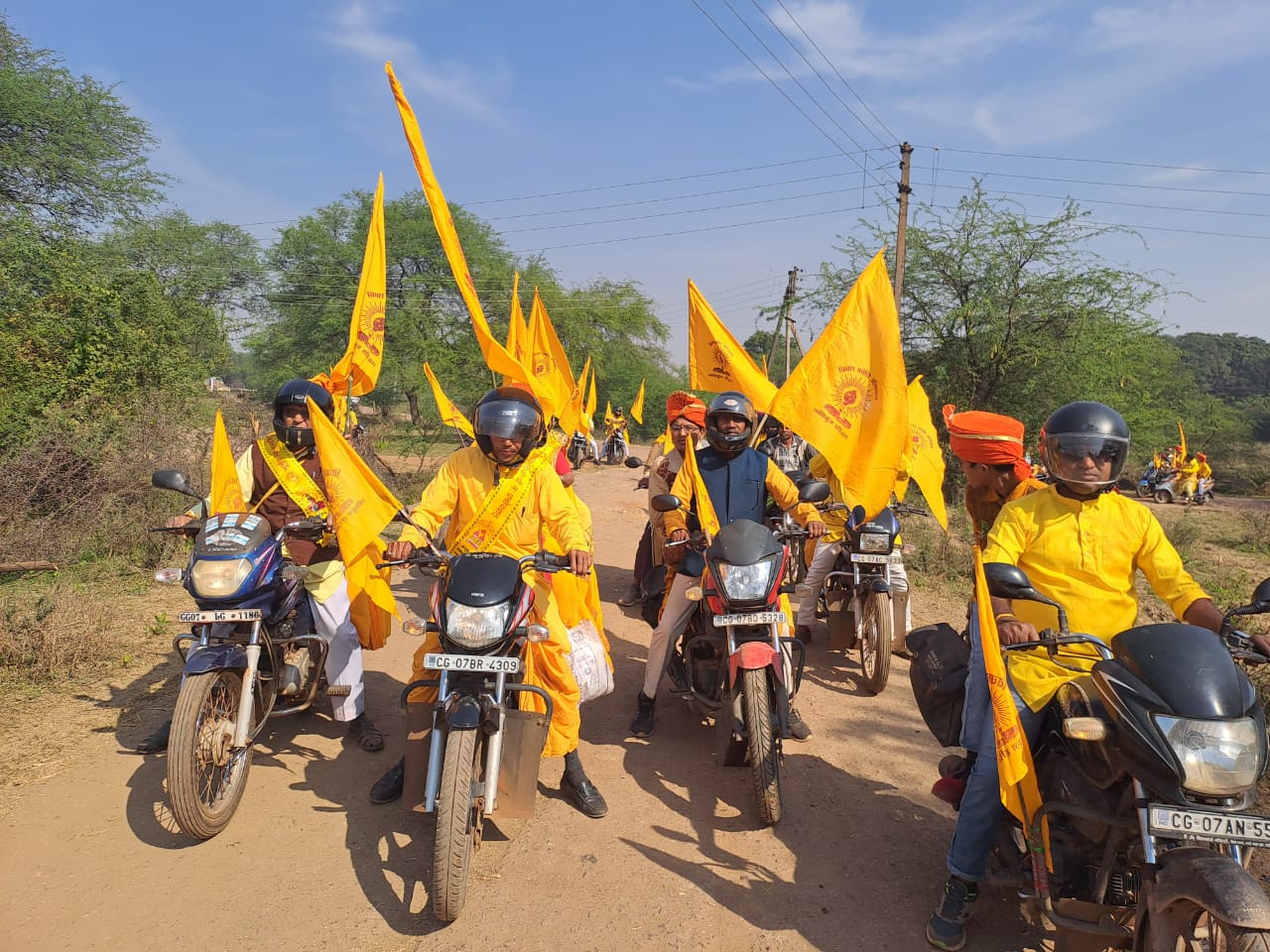 A huge bike rally was organised to promote the Rashtriya Shaurya Samriddhi Gayatri Mahayagna