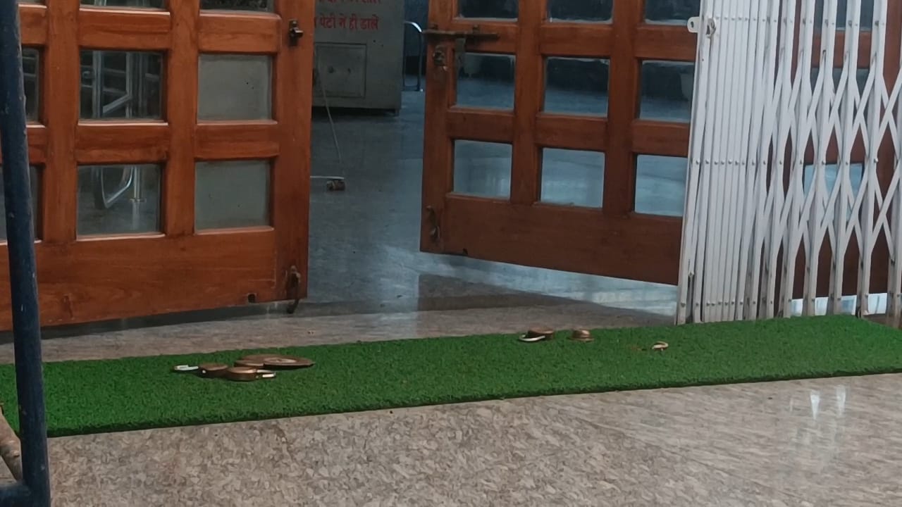 151537ee-3a39-40b8-a05c-f01a5a60f8a2