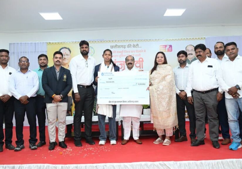 भारत को कबड्डी विश्वकप और एशियन चैंपियन बनाने वाली संजू देवी को 50 लाख की प्रोत्साहन राशि