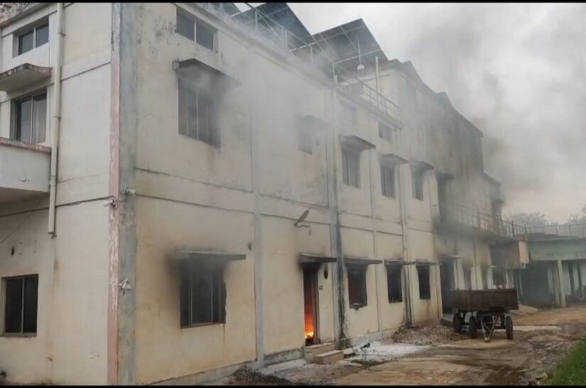 Massive Fire at 42 MLD Filter Plant; 1,000 Bags of Bleaching Powder Destroyed