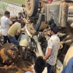 Mixer Machine Overturns
